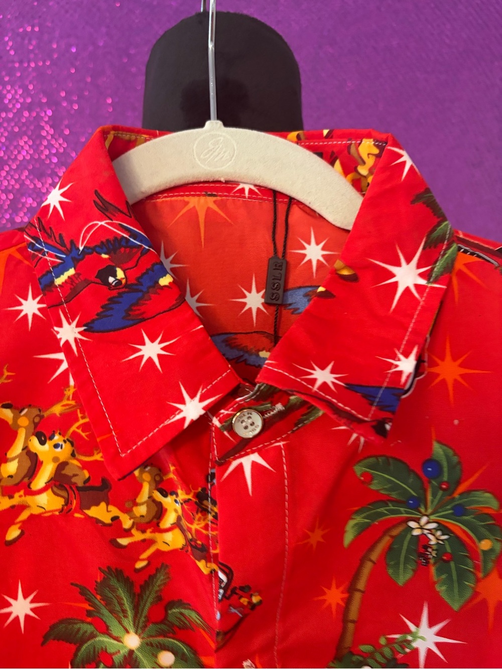 🆕💜SSLR Men’s Christmas Hawaiian Shirt Santa Reindeer Classic Car Button Up NWOT - Picture 5 of 10
